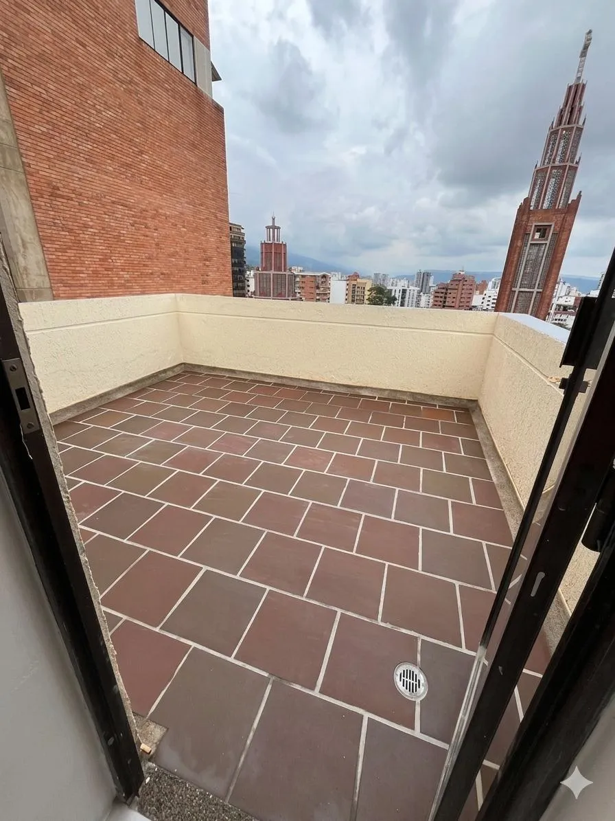 💰 High-Return Investment Opportunity in Colombia Penthouse with Private Terrace – Bucaramanga