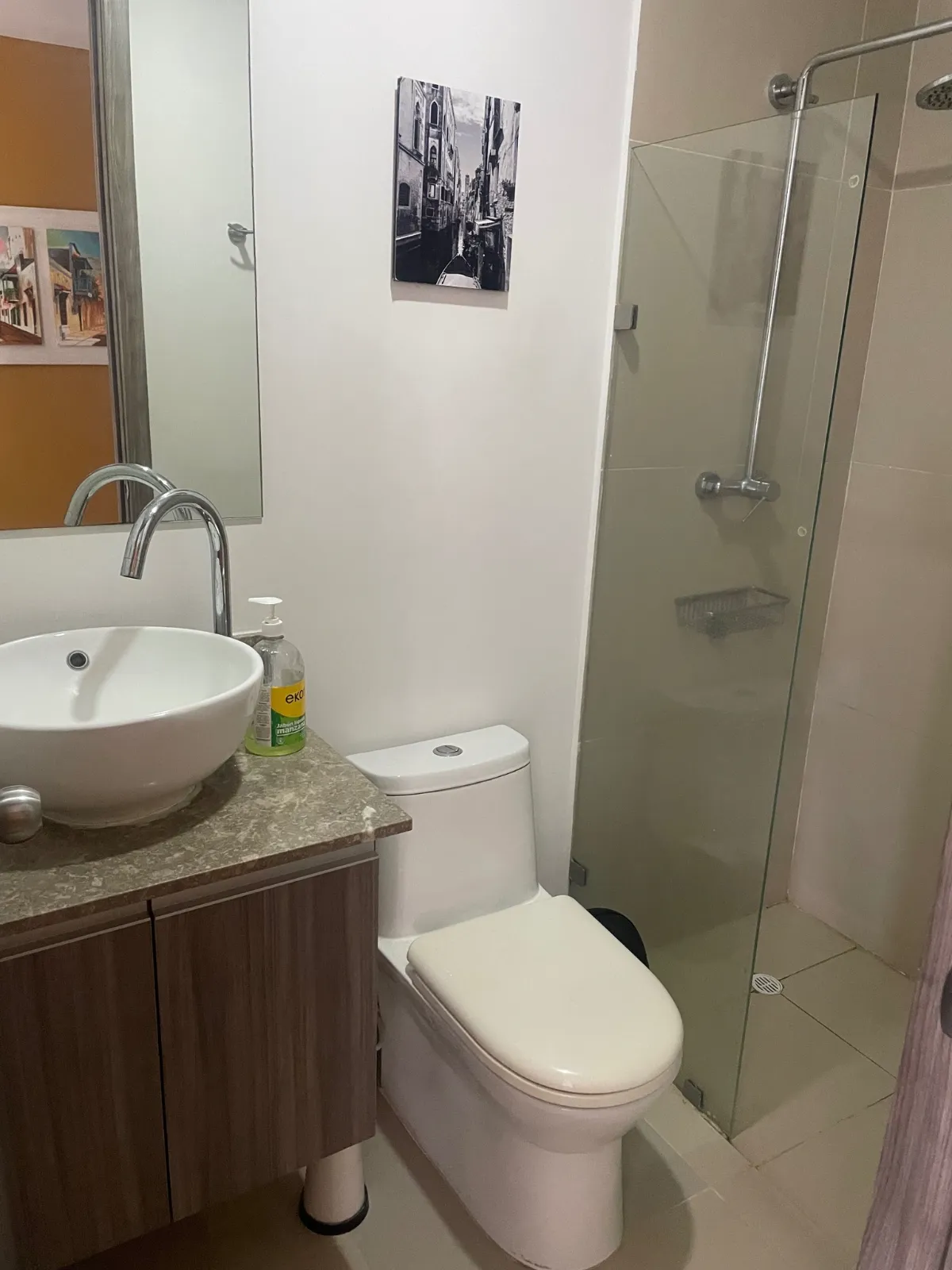 Furnished Apartment for Rent – 13th Floor | Prime Central Location, Santa Marta ✨