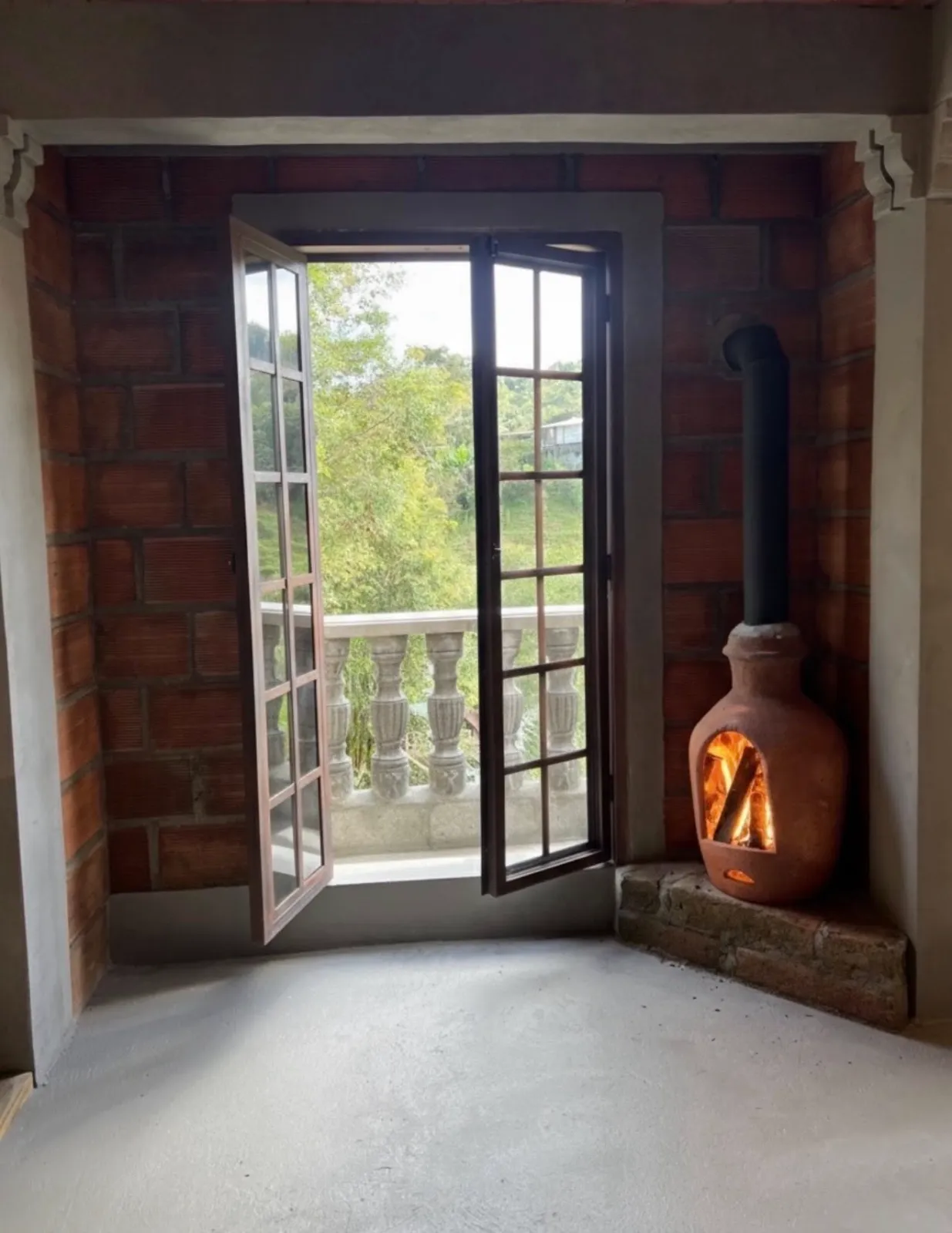 🏡✨ Unique Castle-Style Home for Rent in Marinilla | 2BR + Terraces