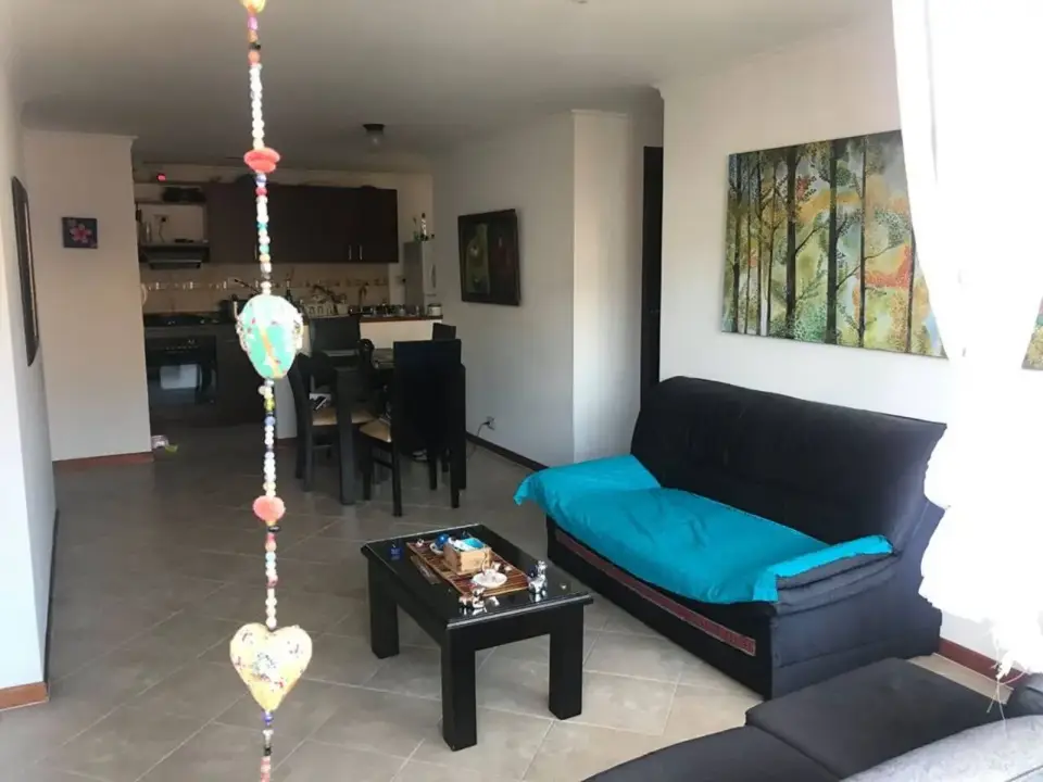 ROOMMATE WANTED (FEMALE) who loves kittens.📅  Available from April 19  through May 30