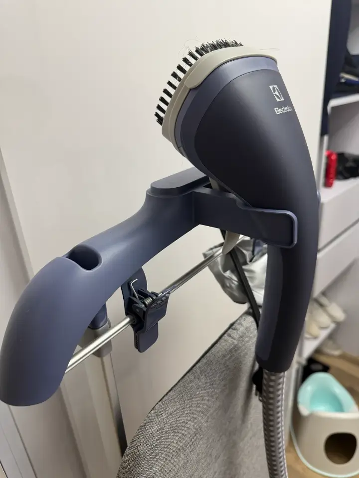 Garment Steamer - Electrolux